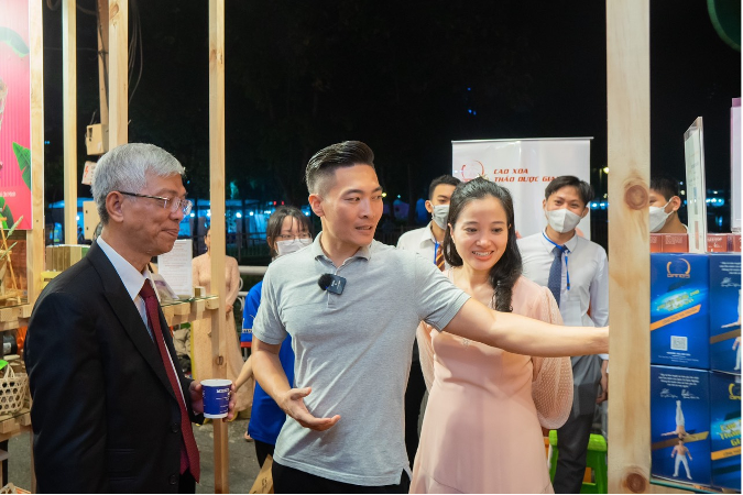 635de663e6535a85da10056c