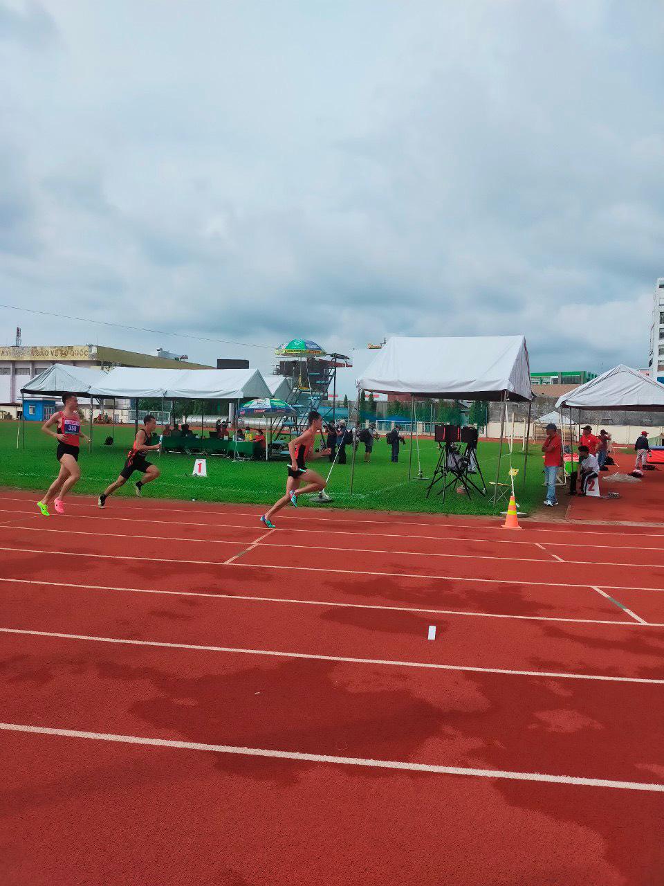 NÉT ĐẸP THỂ THAO CÙNG SỰ GIÚP SỨC ĐẾN TỪ CAO XOA THẢO DƯỢC GIANG’S