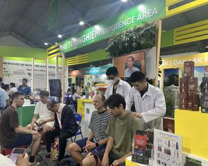 LỄ HỘI SÂM BÙNG NỔ GIỮA LÒNG THÀNH PHỐ