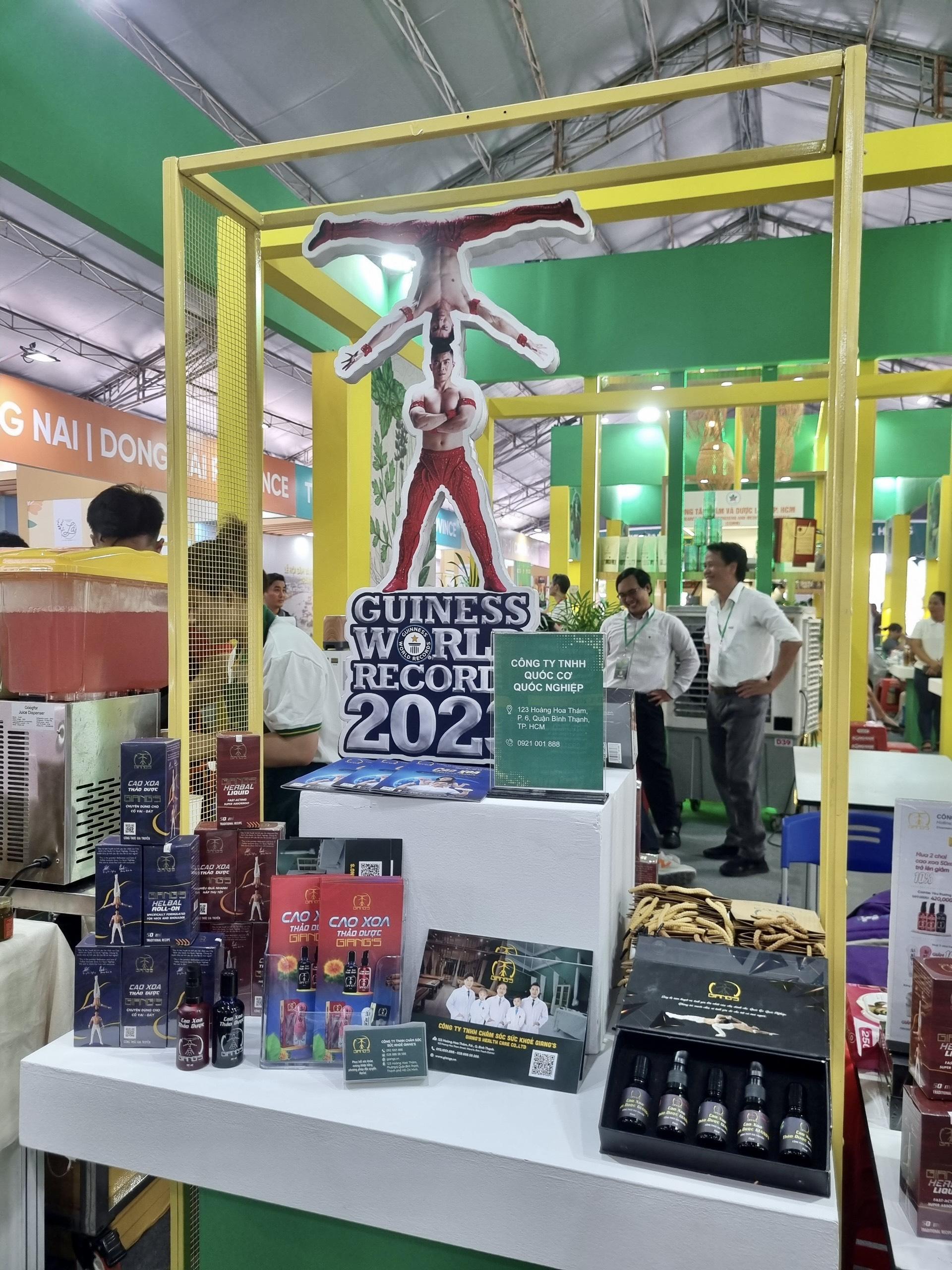 LỄ HỘI SÂM BÙNG NỔ GIỮA LÒNG THÀNH PHỐ