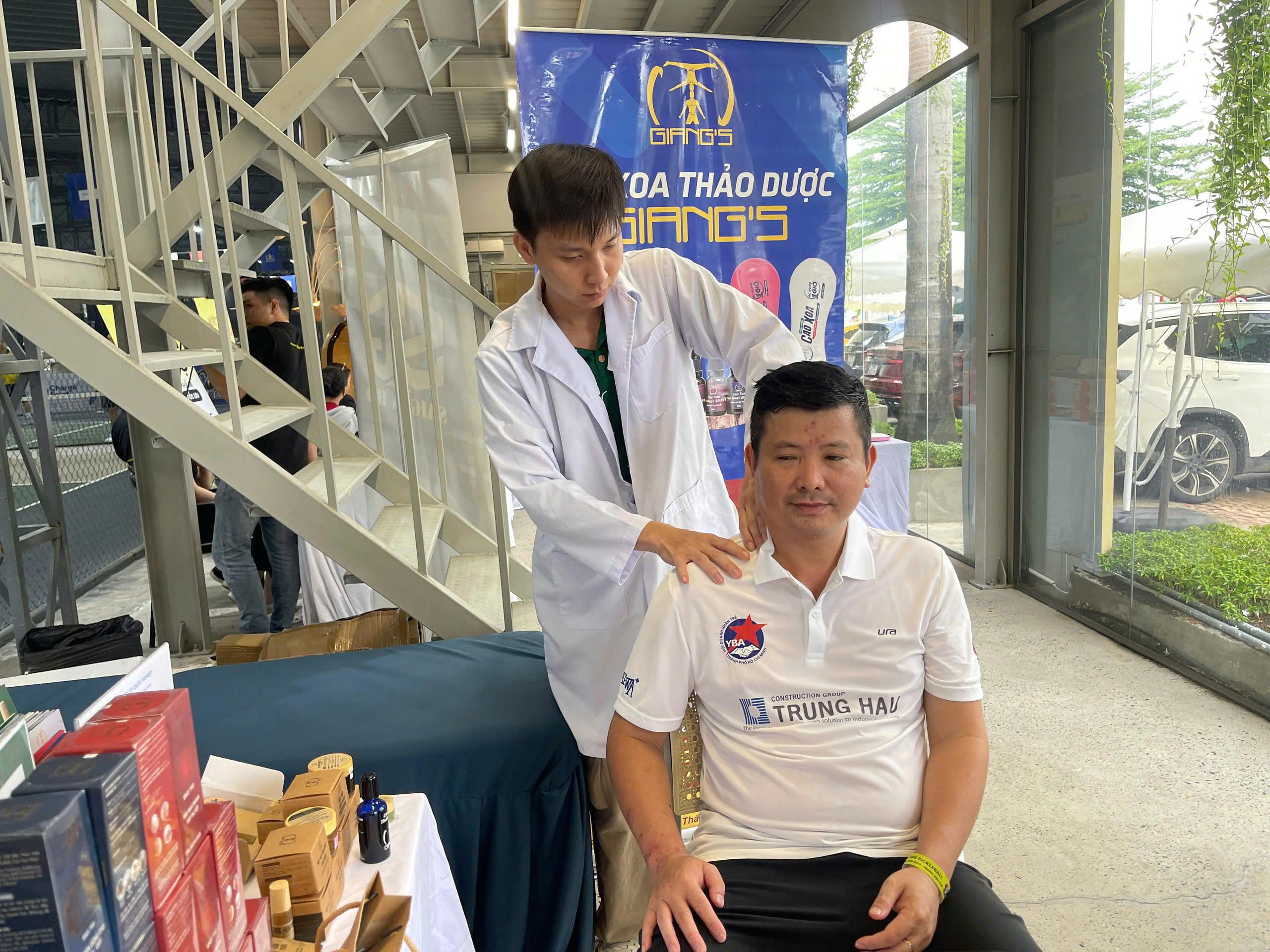 GIẢI PICKLEBALL YBA HCM 2025 – TRUNG HẬU CUP: GIANG’S ĐỒNG HÀNH VỚI VAI TRÒ NHÀ TÀI TRỢ BẠC